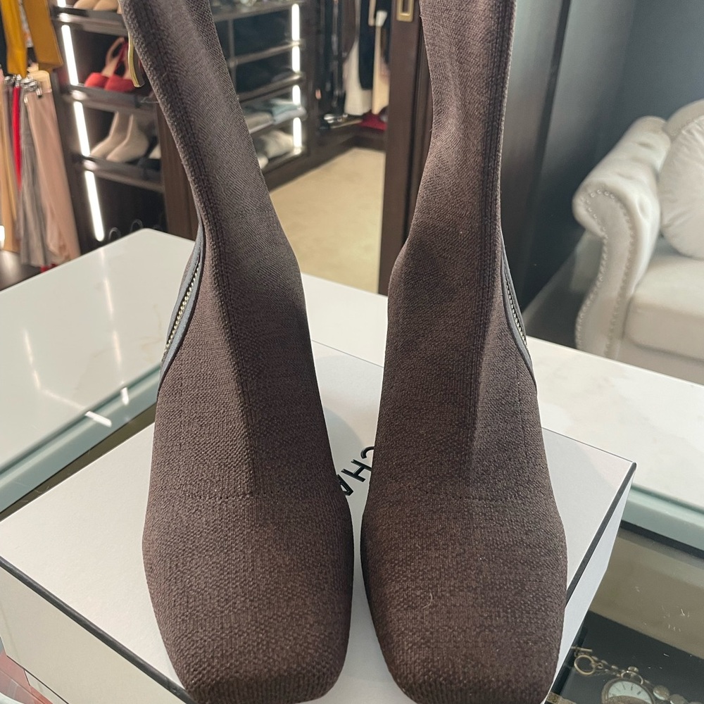 Chic Brown Ankle Boots